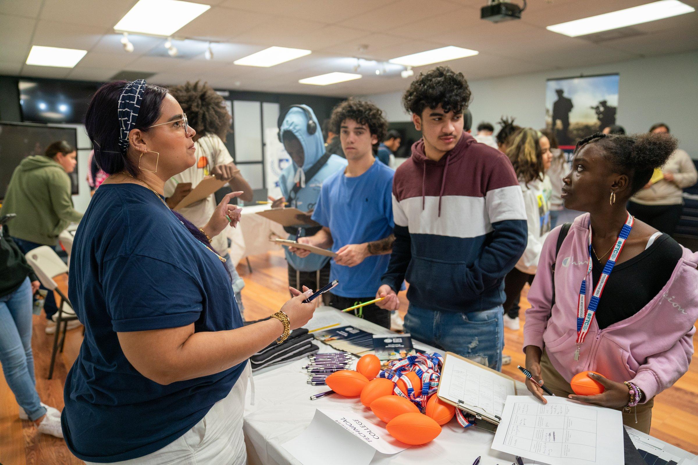 An advisor working one-on-one with a student